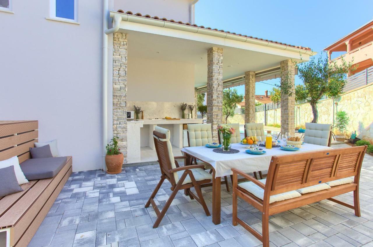Villa Vale Kornić Екстериор снимка