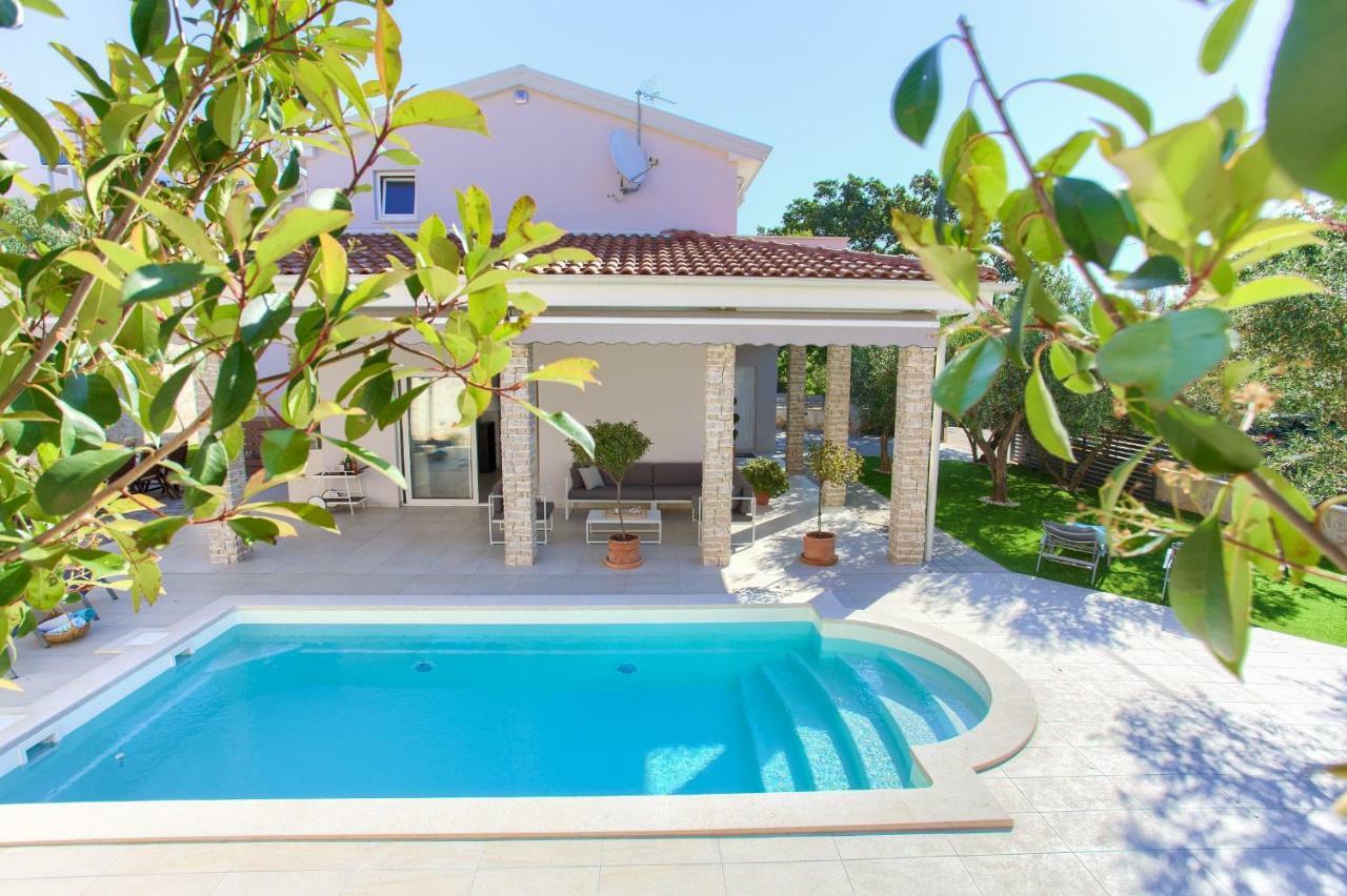 Villa Vale Kornić Екстериор снимка